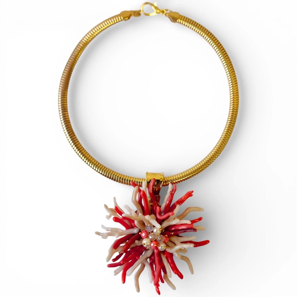 NEW Gardenia Wynn Coral Necklace